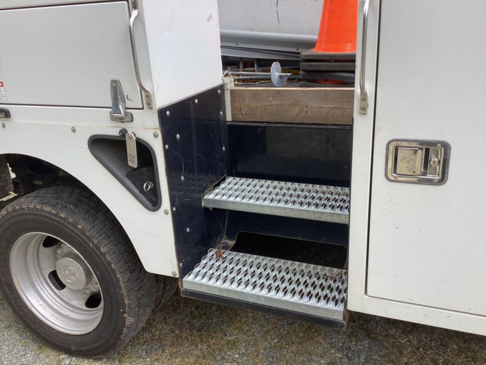 2022 Dodge Ram 4x2 Posi Plus 700-40 Bucket Truck