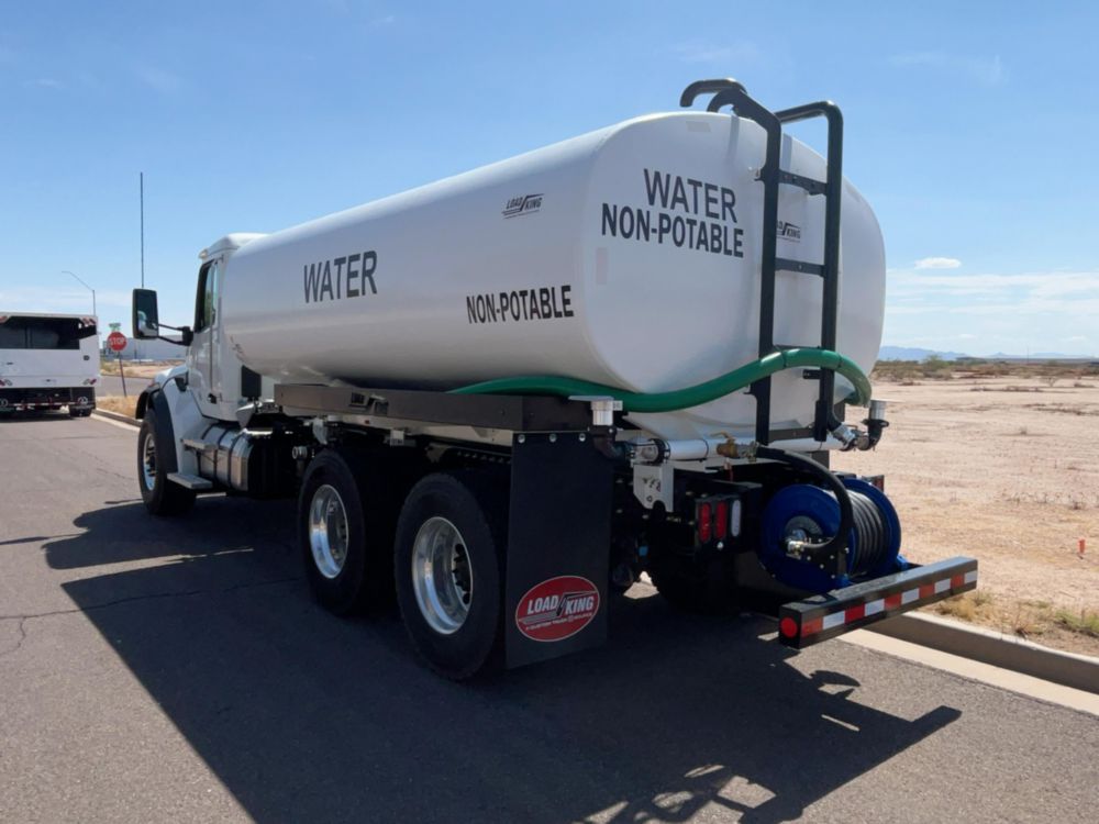 2025 Peterbilt 548 6x4 Load King LKW4000CF Water Truck