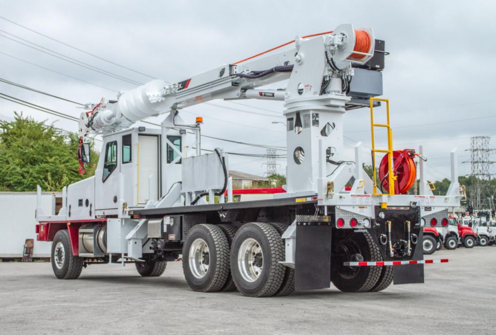 60 ft 30,000 lbs Digger Derrick