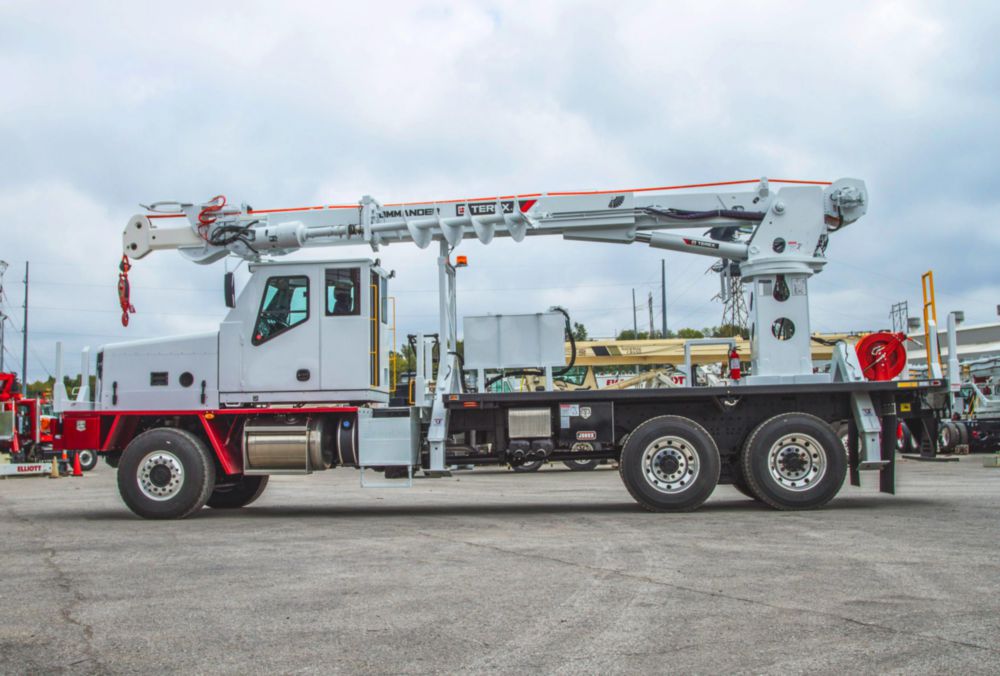 60 ft 30,000 lbs Digger Derrick