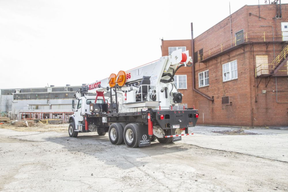 86 ft 50,000 lbs Digger Derrick