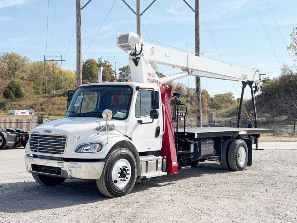 2027 Freightliner M2106 4x2 Load King STINGER 19-70 Boom Truck