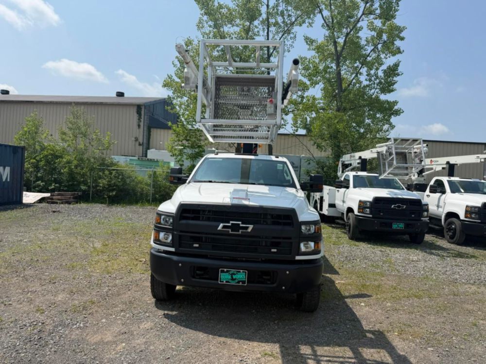2022 Chevrolet 5500 4x2 Posi+ 700-40 Cable Placer Truck