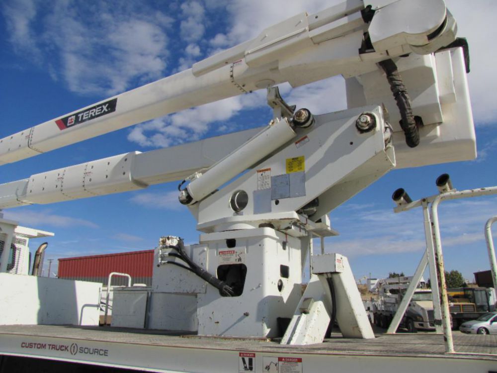 2013 International 7400 Terex RMX75 Bucket Truck 