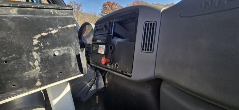 2007 Int'l 4300 Altec T40C Cable Placer Truck