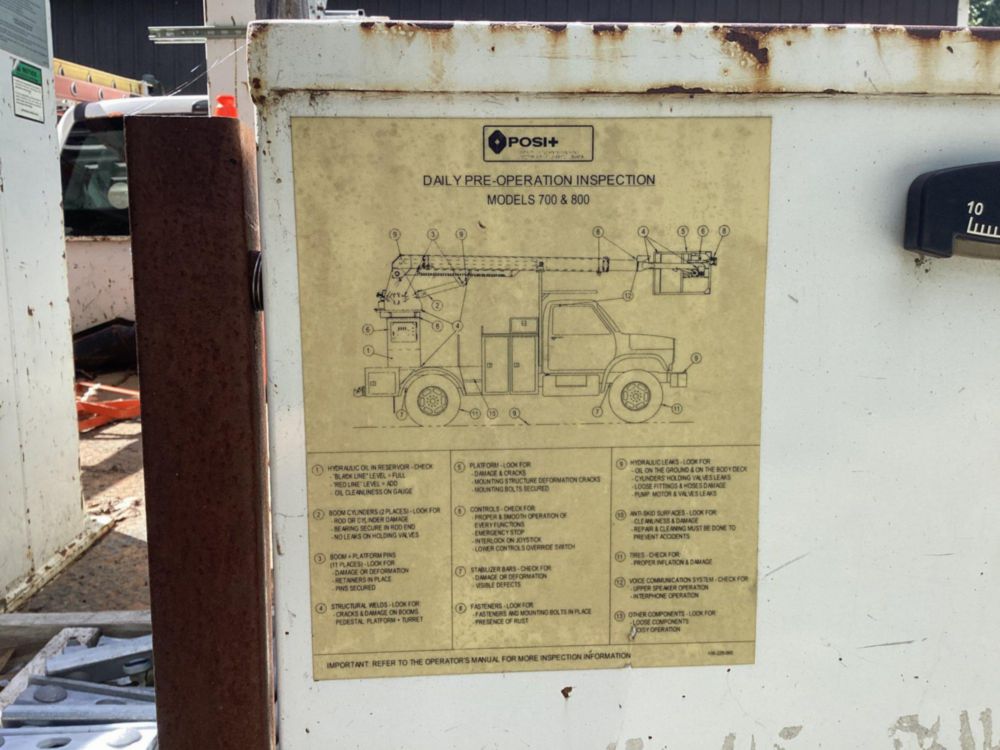 2018 Ford F-550 4x2 Posi Plus 700-40 Bucket Truck.