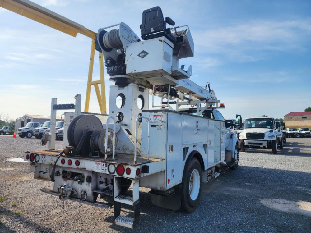 2019 Ford F-750 Diesel 4x2 Versalift TMD-2047T Digger Derrick Truck
