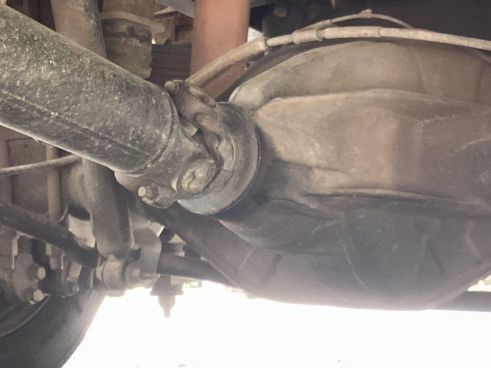 2018 Ford F-550 4x2 Posi Plus 700-40 Bucket Truck.