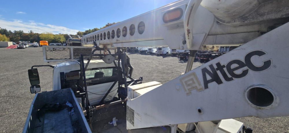 2007 Int'l 4300 Altec T40C Cable Placer Truck