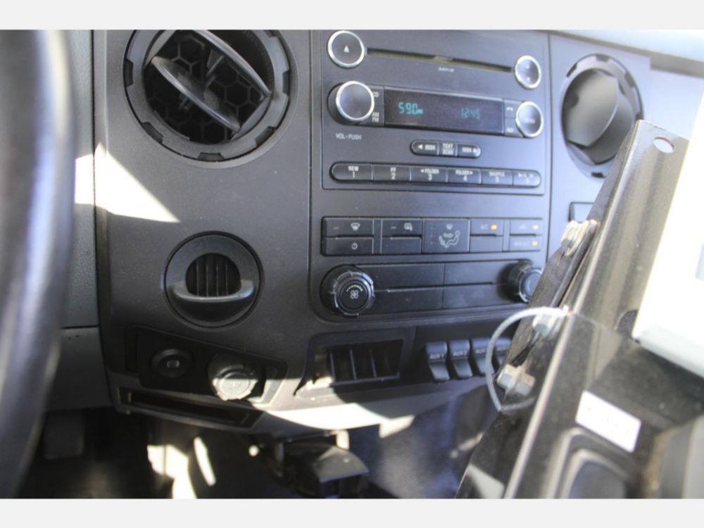 ETI 800-40 Cable Placer on 2017 Ford F650 4x2