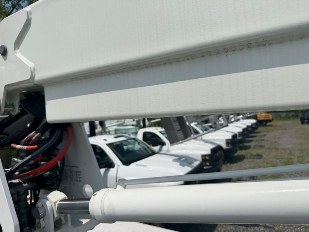 2022 Chevrolet 5500 4x2 Posi+ 700-40 Cable Placer Truck