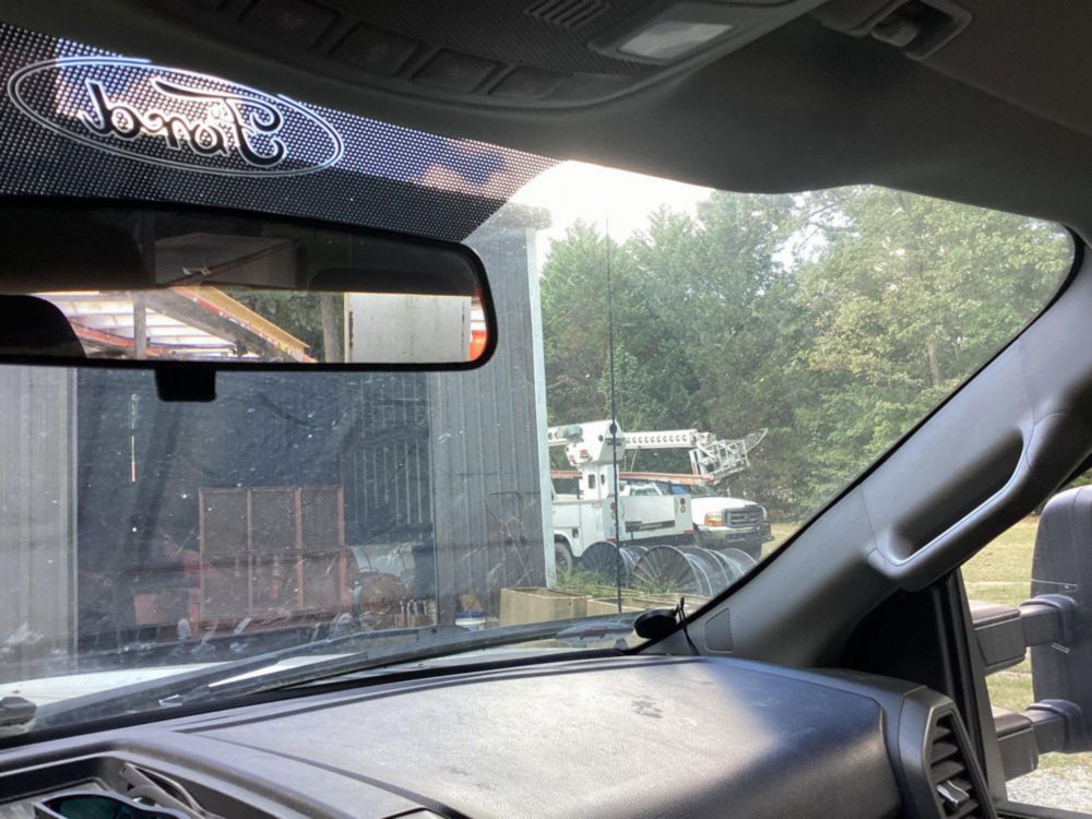 2018 Ford F-550 4x2 Posi Plus 700-40 Bucket Truck.