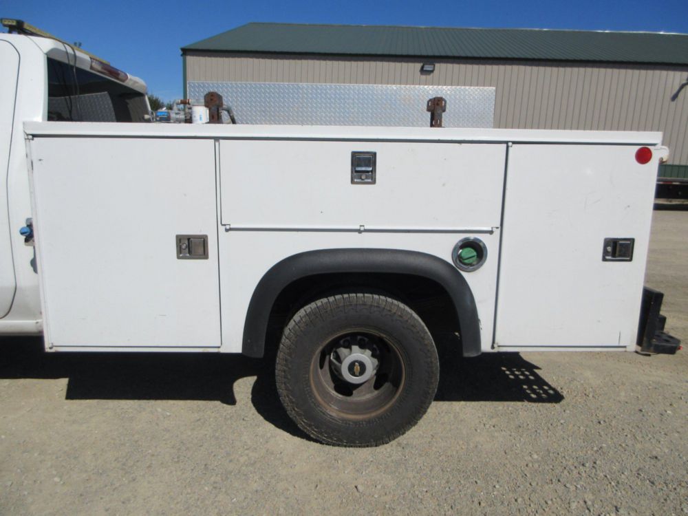 2023 Chevrolet 3500 Diesel 4x4 Service Truck