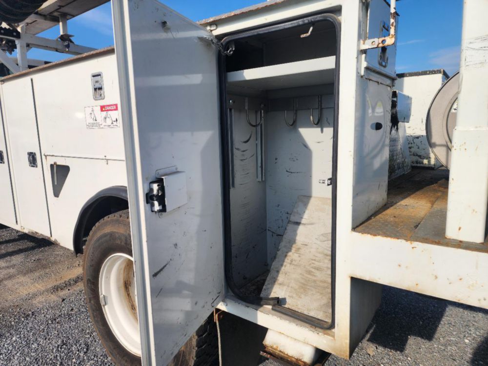 2019 Ford F-750 Diesel 4x2 Versalift TMD-2047T Digger Derrick Truck