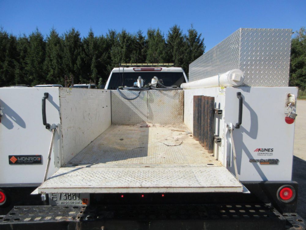 2023 Chevrolet 3500 Diesel 4x4 Service Truck