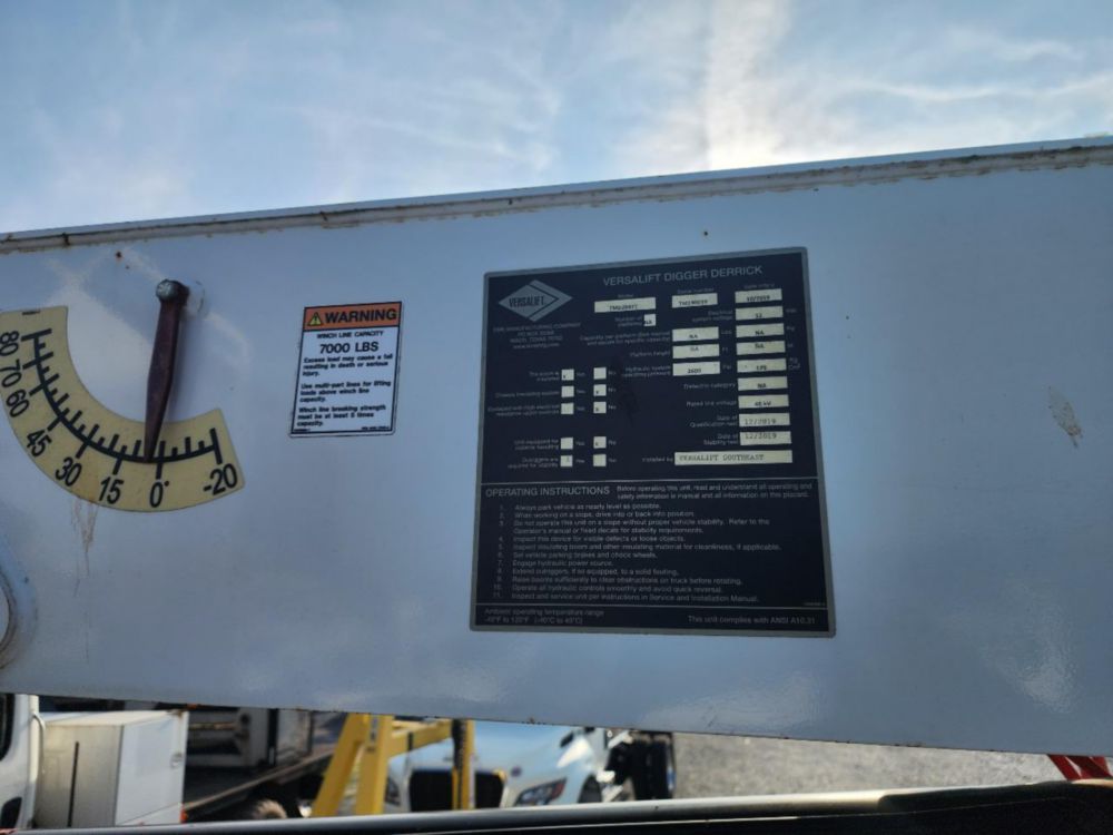 2019 Ford F-750 Diesel 4x2 Versalift TMD-2047T Digger Derrick Truck