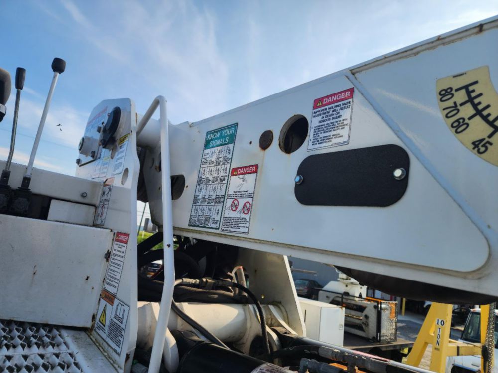 2019 Ford F-750 Diesel 4x2 Versalift TMD-2047T Digger Derrick Truck