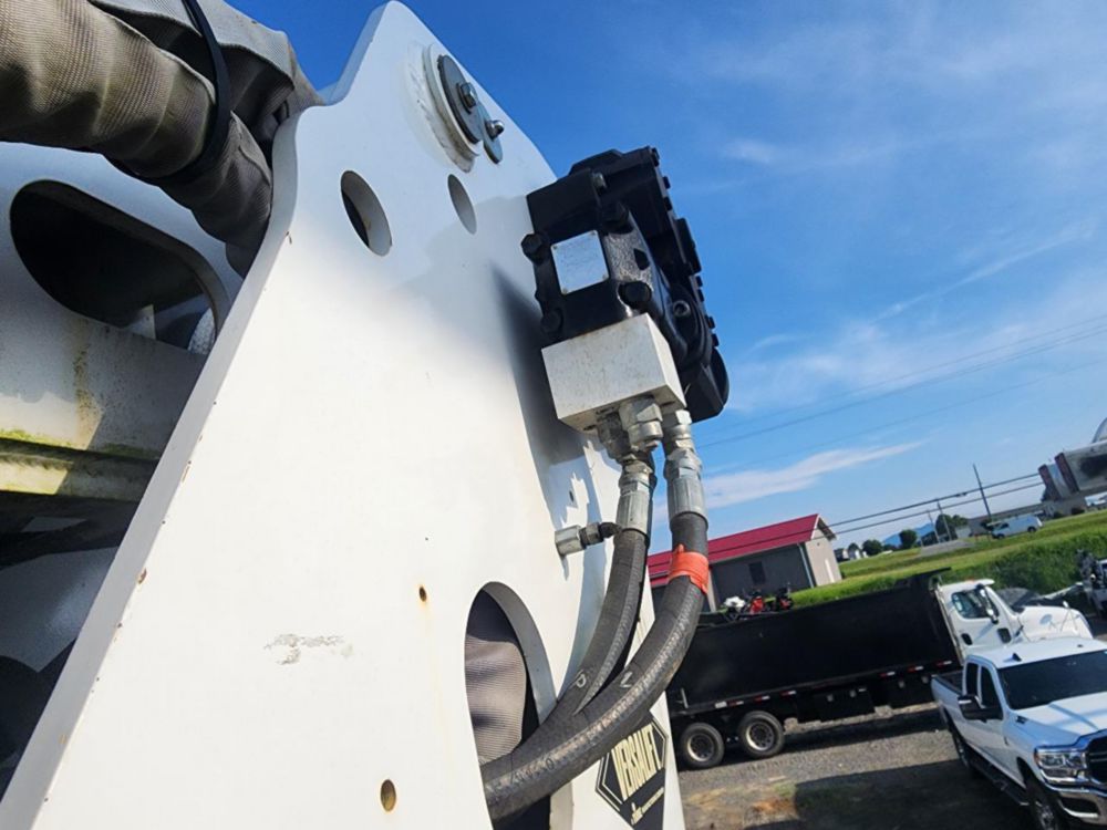 2019 Ford F-750 Diesel 4x2 Versalift TMD-2047T Digger Derrick Truck