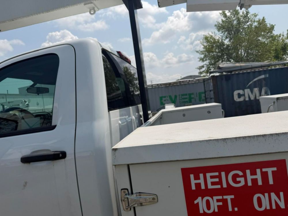 2022 Chevrolet 5500 4x2 Posi+ 700-40 Cable Placer Truck