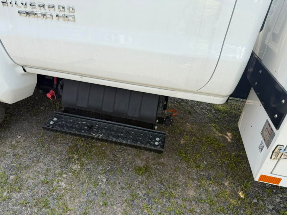 2022 Chevrolet 5500 4x2 Posi+ 700-40 Cable Placer Truck