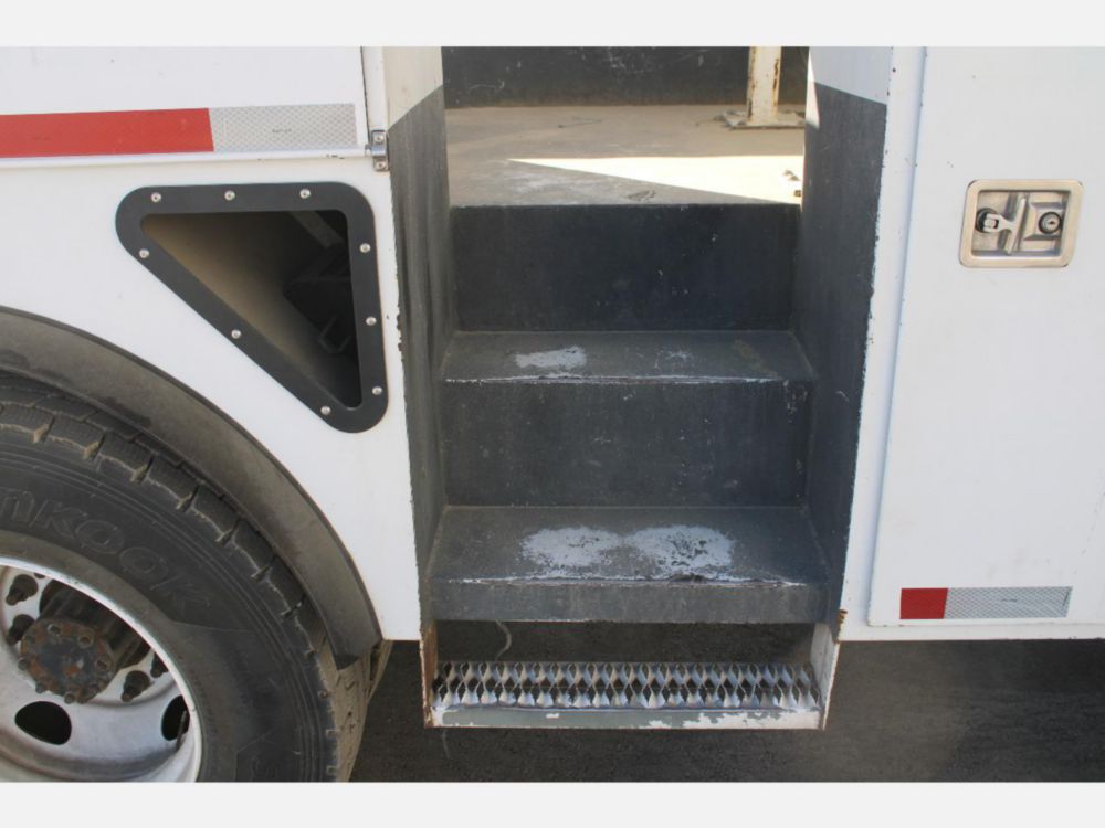 ETI 800-40 Cable Placer on 2017 Ford F650 4x2