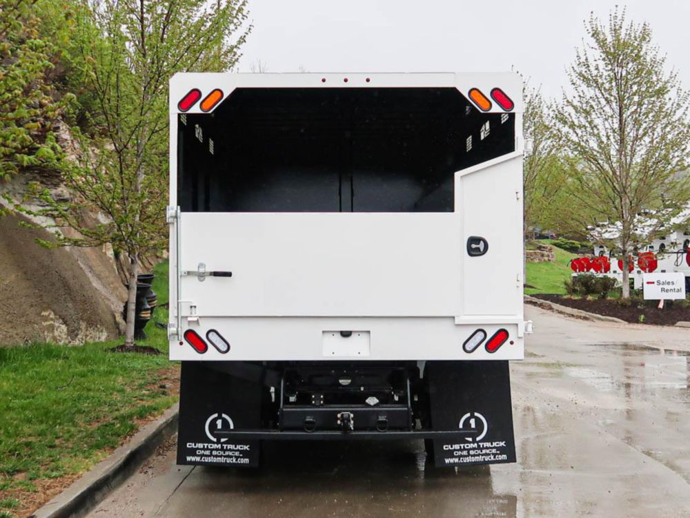 2021 Chevrolet 5500 4x4 Load King 1166 Chipper Truck