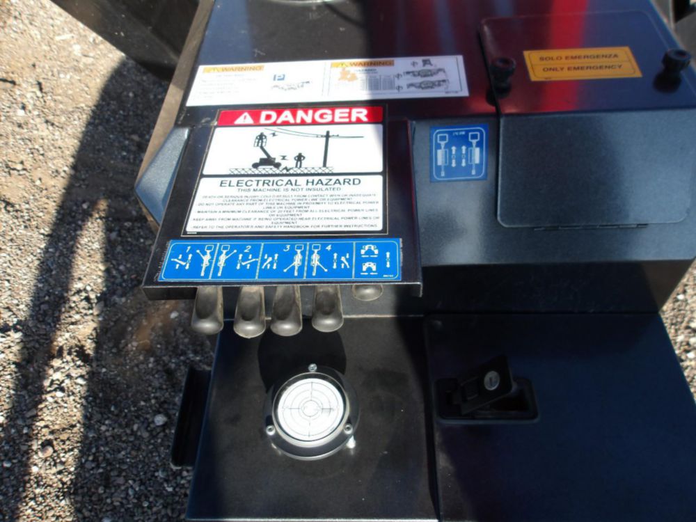 2025 Platform Basket Tracked Lift PB 22.10 72 ft Track Bucket Lift