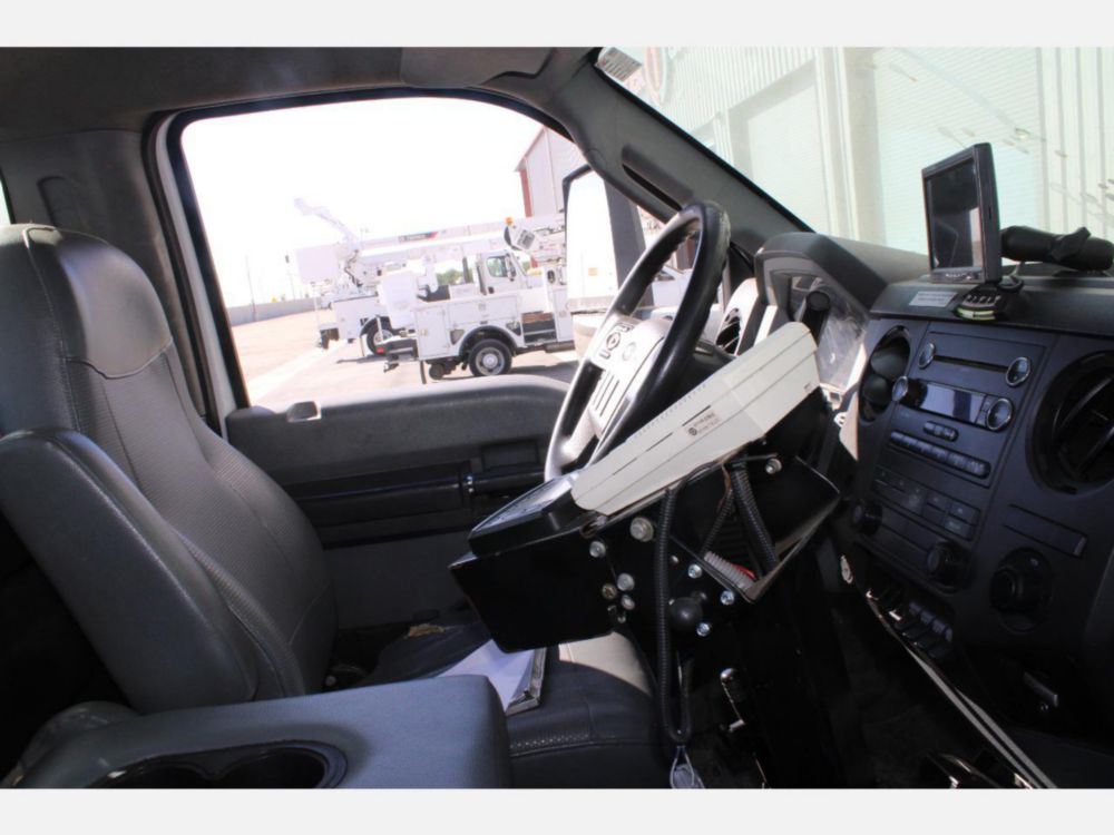ETI 800-40 Cable Placer on 2017 Ford F650 4x2
