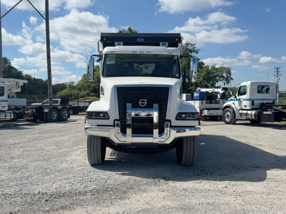2025 VOLVO VHD 8x4 DuraClass 16' Dump Truck