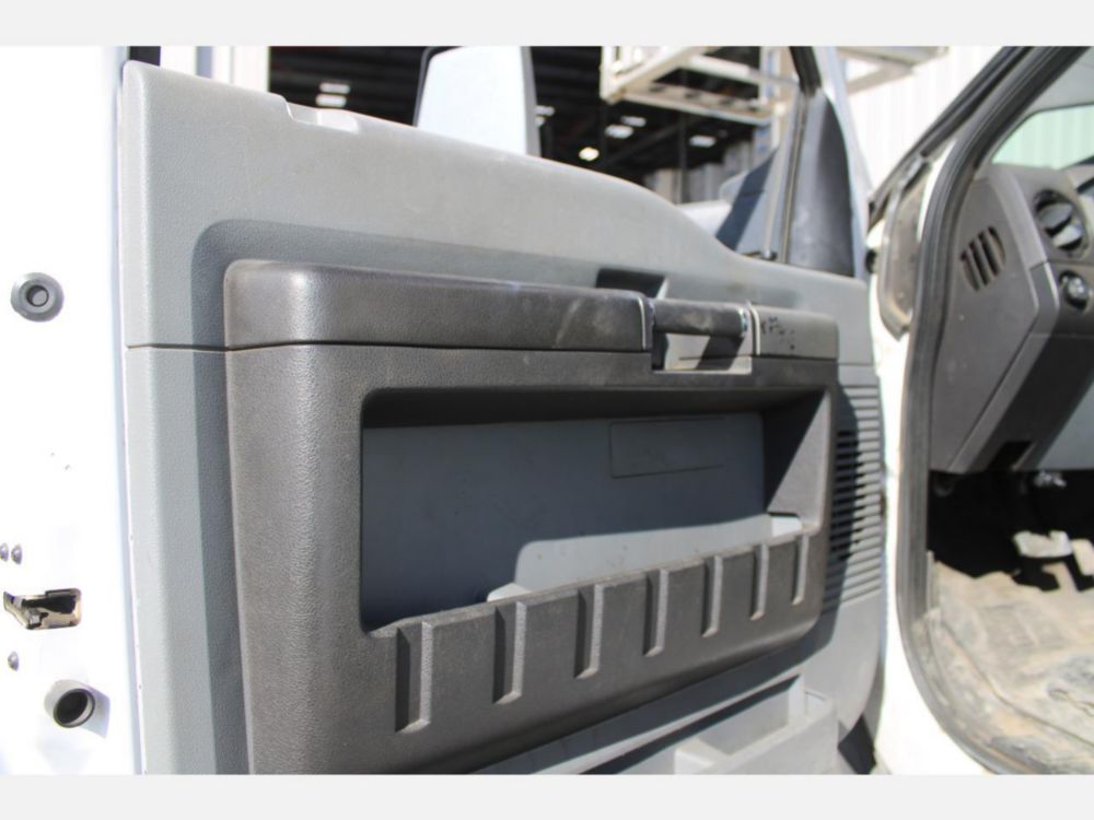 ETI 800-40 Cable Placer on 2017 Ford F650 4x2
