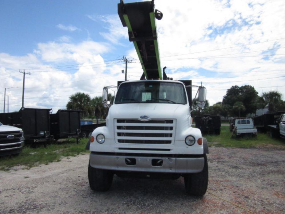 2007 Tandem Sterling L7500 Conveyor Truck