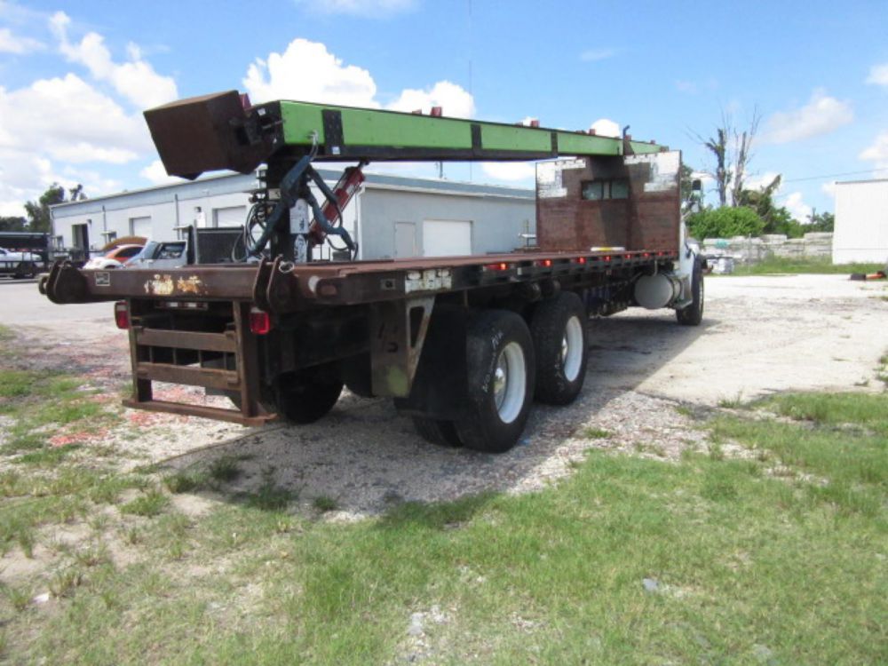 2007 Tandem Sterling L7500 Conveyor Truck