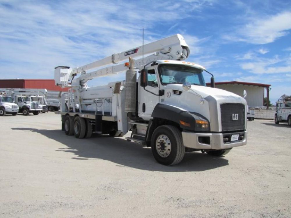 2013 Caterpillar CT660 6x4 Terex Utilities TCX65/100 Bucket Truck