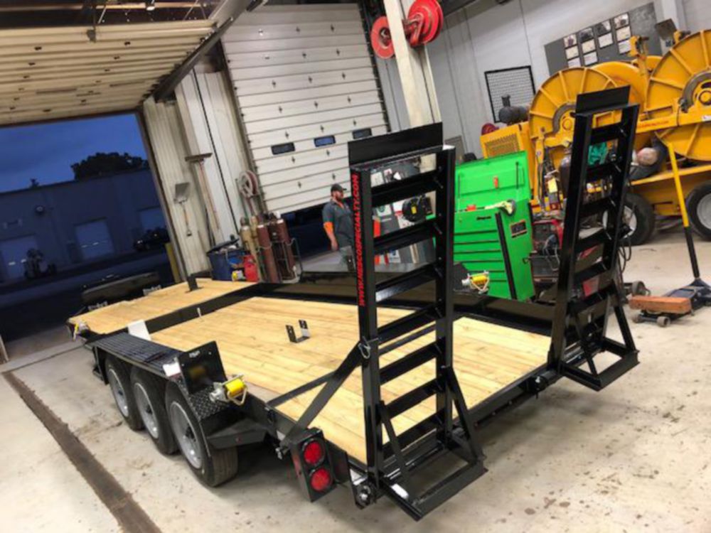 20,670 lbs 23' Triple Axle Pintle/Tag Trailer