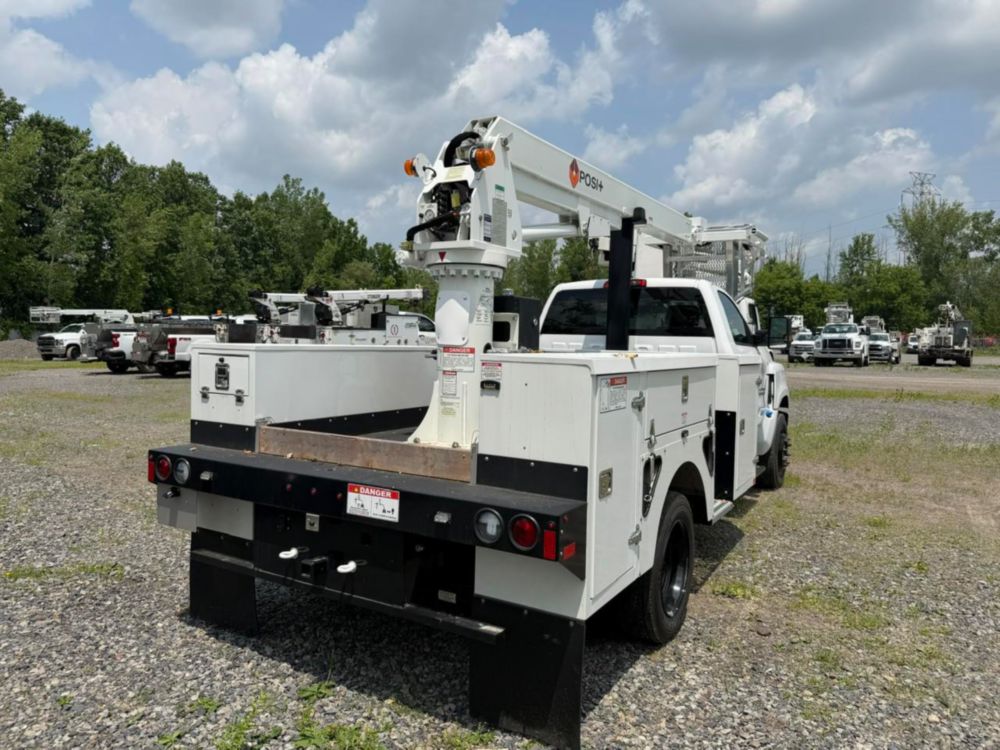2022 Chevrolet 5500 4x2 Posi+ 700-40 Cable Placer Truck
