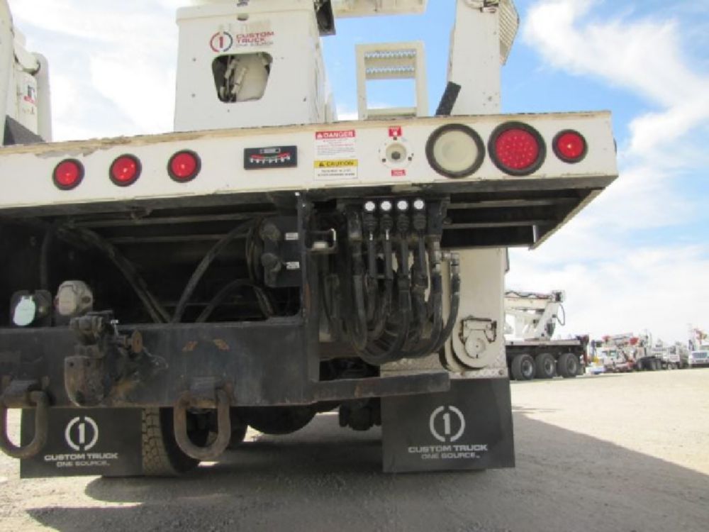 2013 Caterpillar CT660 6x4 Terex Utilities TCX65/100 Bucket Truck