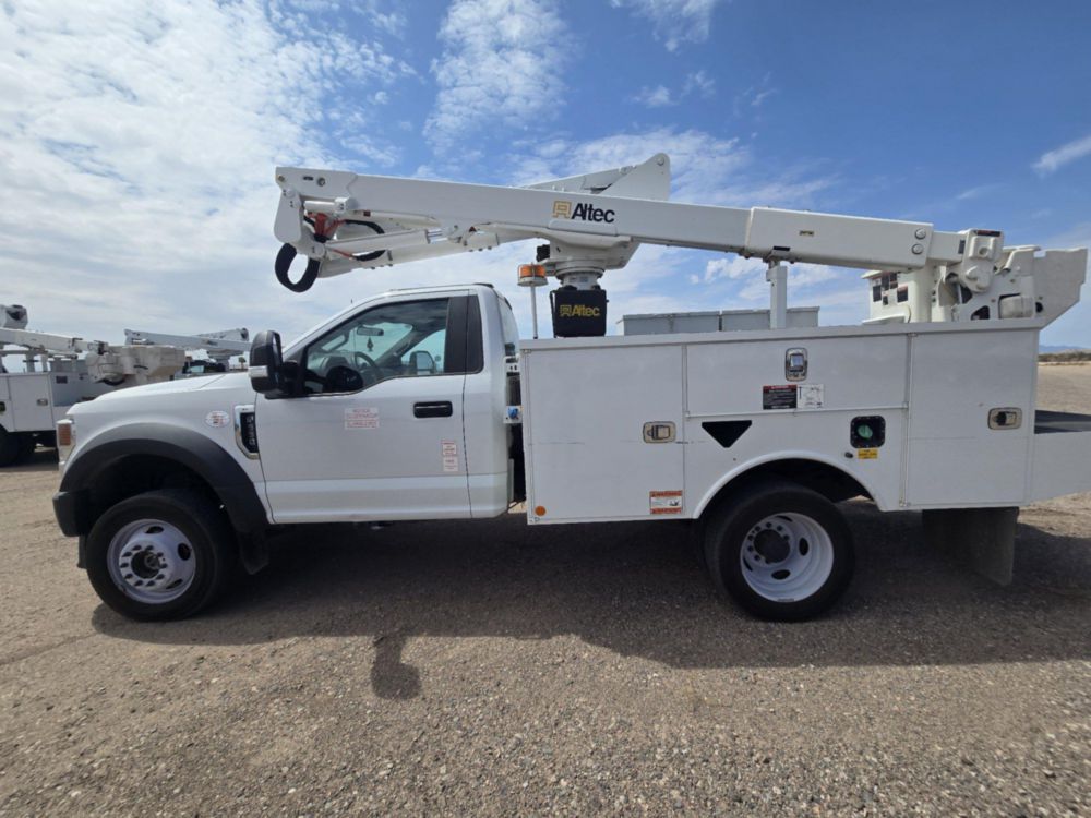 2022 Ford F-550 4x4 Powerstroke Altec AT-40G Bucket Truck