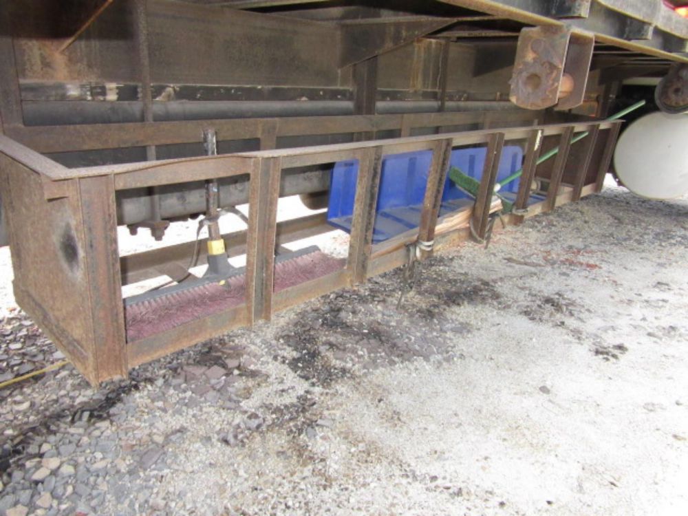 2007 Tandem Sterling L7500 Conveyor Truck