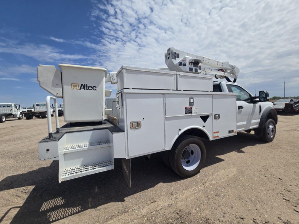 2022 Ford F-550 4x4 Powerstroke Altec AT-40G Bucket Truck