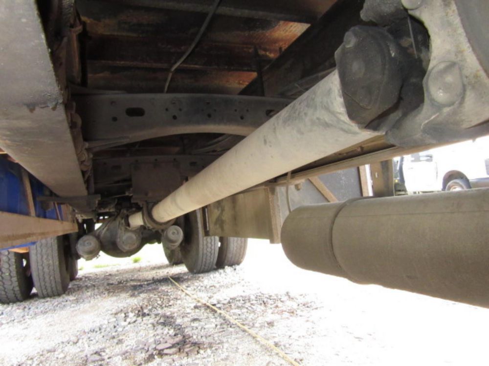 2007 Tandem Sterling L7500 Conveyor Truck