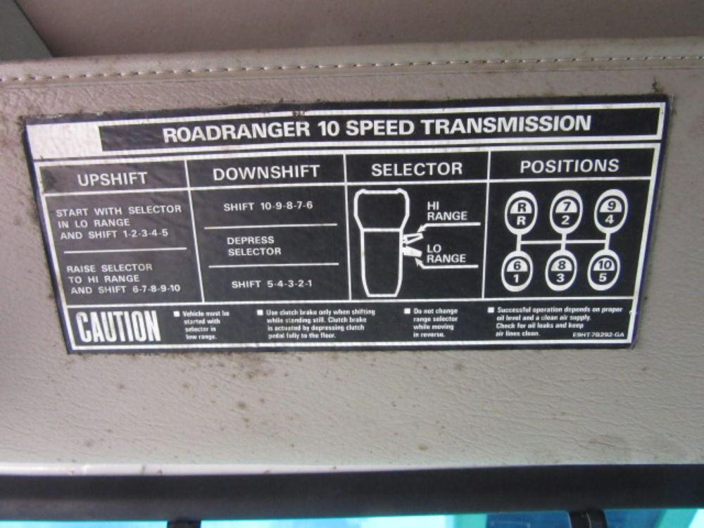 2007 Tandem Sterling L7500 Conveyor Truck