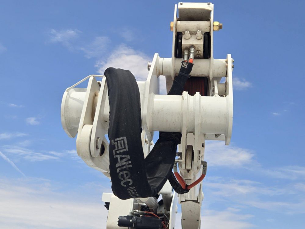 2022 Ford F-550 4x4 Powerstroke Altec AT-40G Bucket Truck