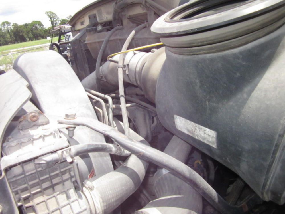 2007 Tandem Sterling L7500 Conveyor Truck