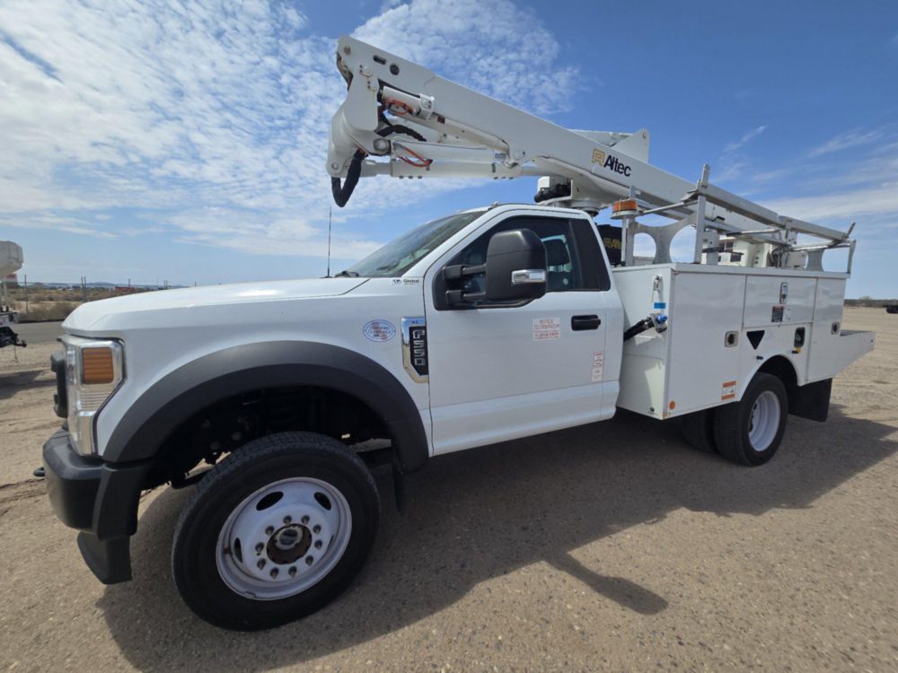 2022 Ford F-550 4x4 Altec AT-40G Bucket Truck