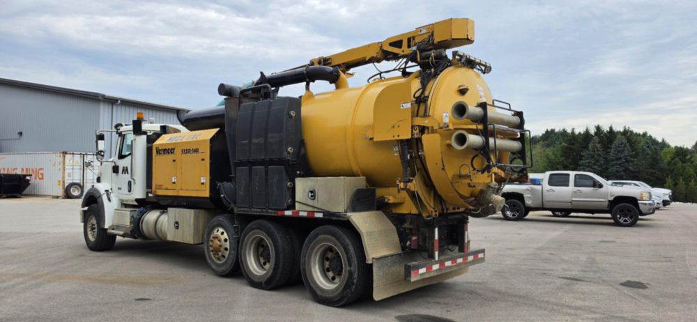 2018 Int'l HX615 Tri-Axle Vermeer VX200-1600 Hydro-Excavator Truck