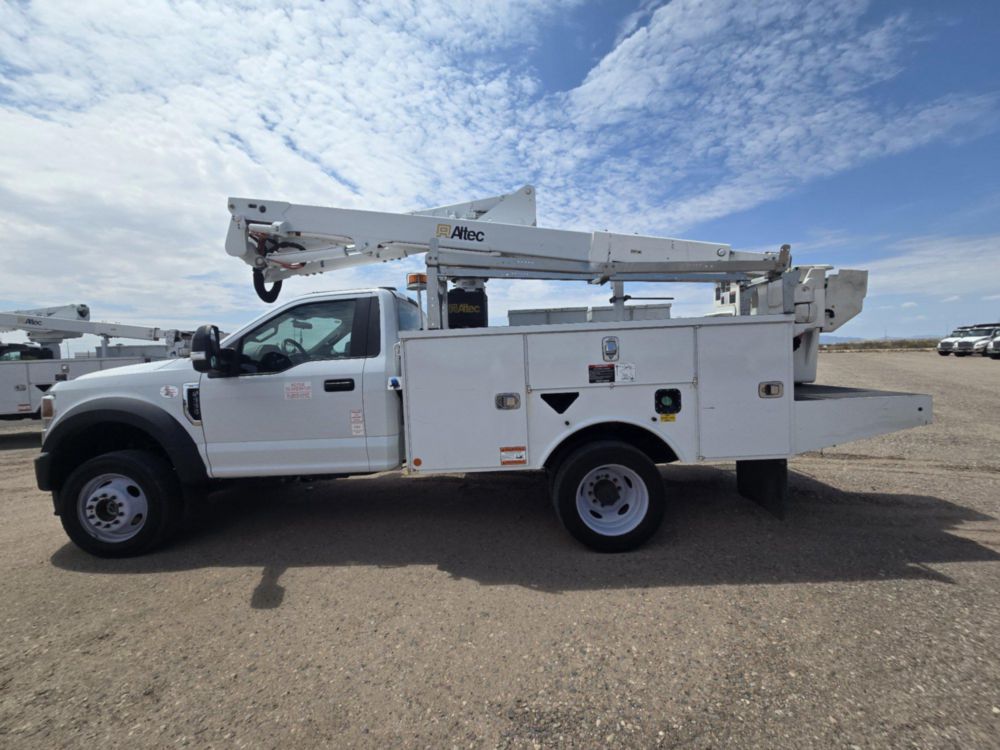 2022 Ford F-550 4x4 Altec AT-40G Bucket Truck