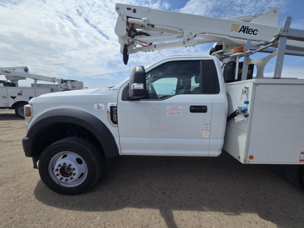 2022 Ford F-550 4x4 Altec AT-40G Bucket Truck