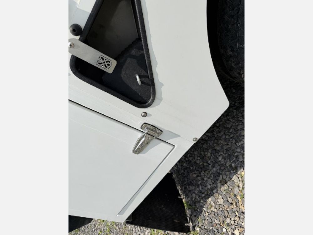 2022 Chevrolet 5500 4x2 Posi+ 700-40 Cable Placer Truck