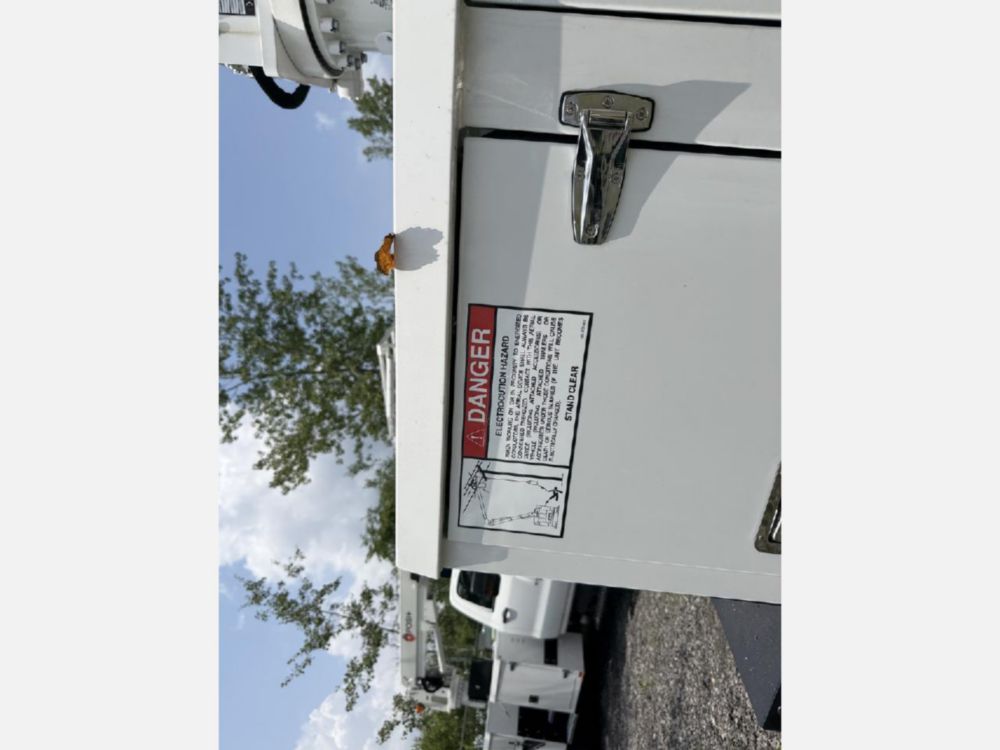 2022 Chevrolet 5500 4x2 Posi+ 700-40 Cable Placer Truck