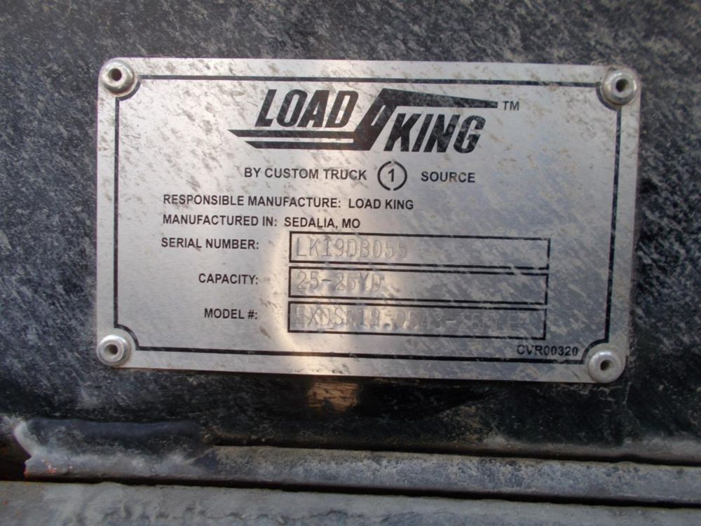 2026 Peterbilt 567 10x4 19' Load King Dump Truck